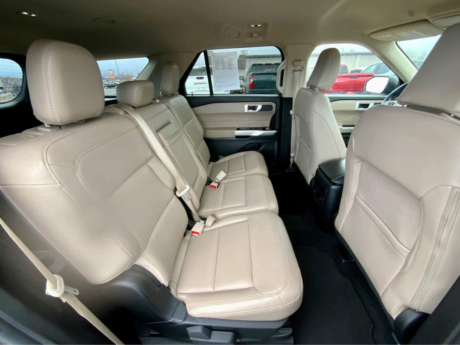 Used 2023 Ford Explorer XLT w/ Equipment Group 202A image 26