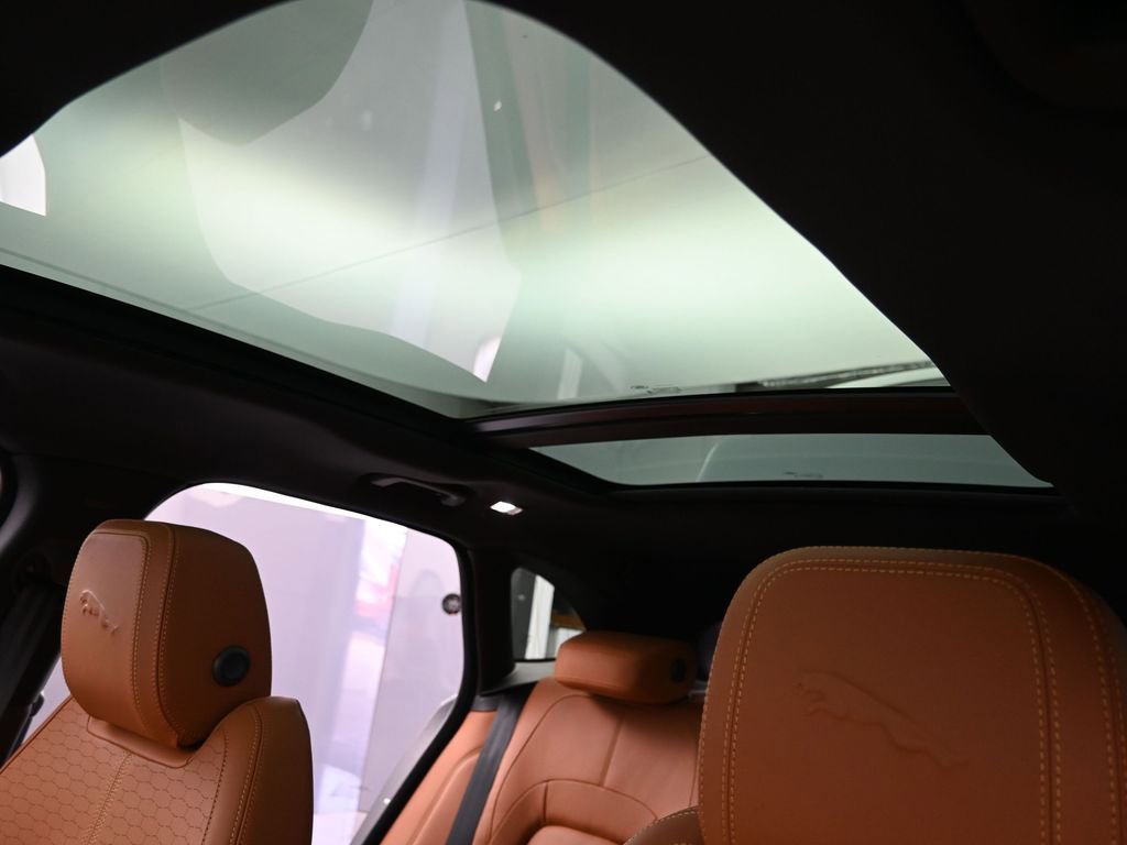 New 2026 Jaguar F-PACE R-Dynamic S image 28