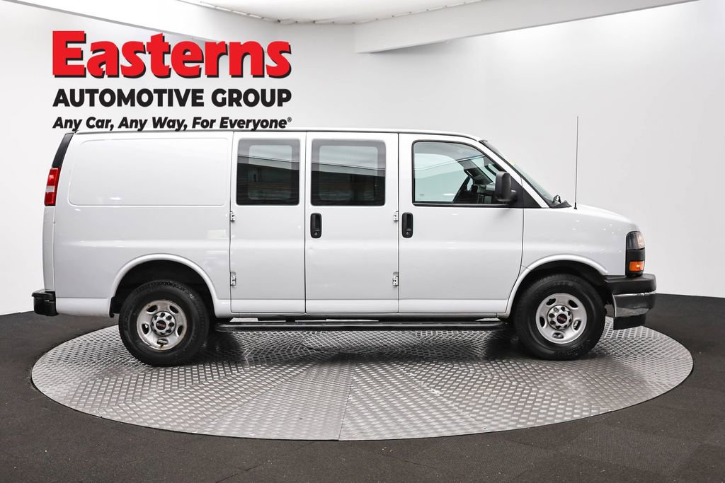 Used 2020 GMC Savana 2500 w/ Driver Convenience Package RWD image 4