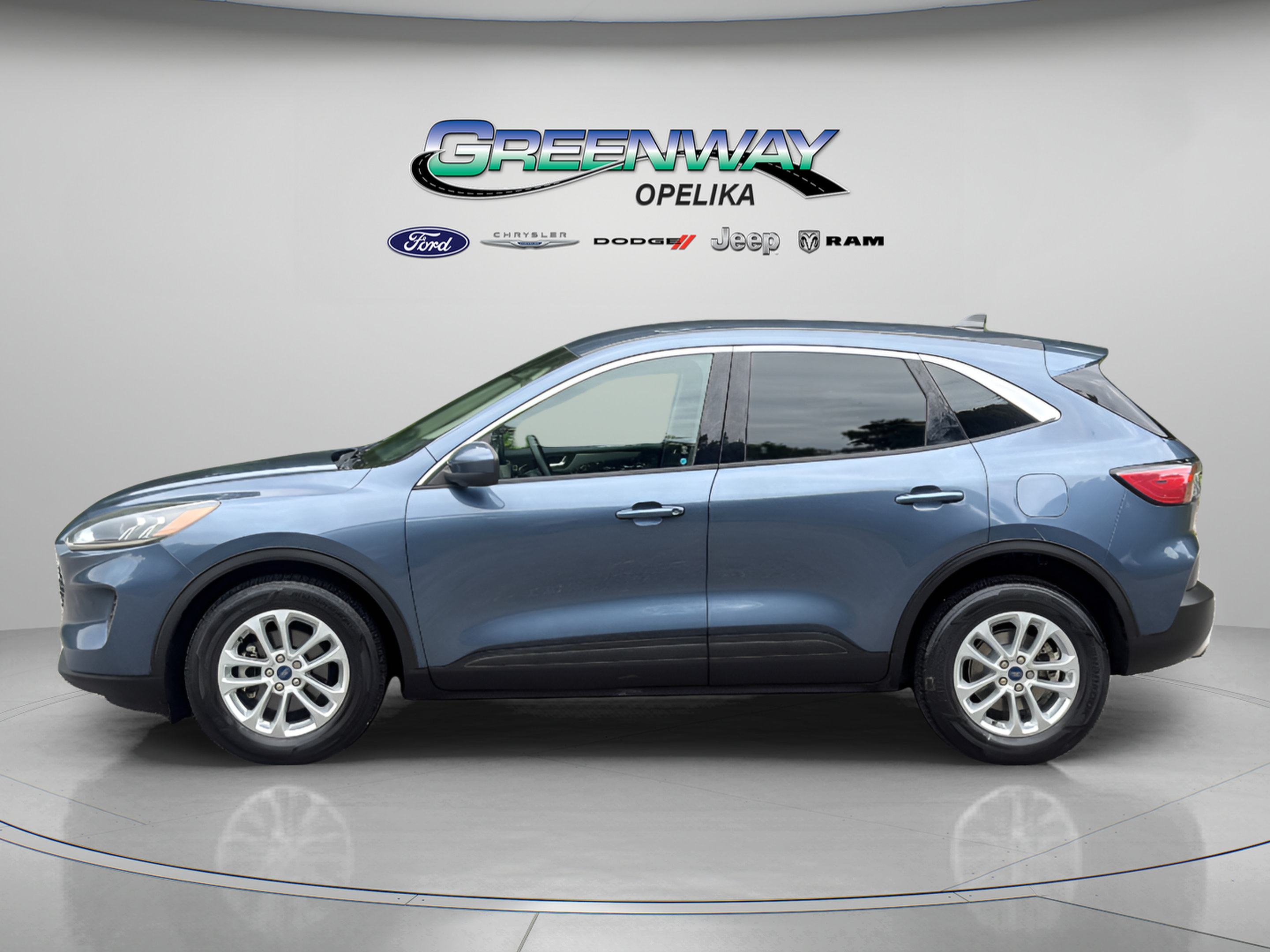 Used 2020 Ford Escape SE FWD image 4