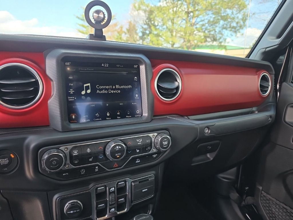 Used 2023 Jeep Gladiator Rubicon w/ Cold Weather Group image 23