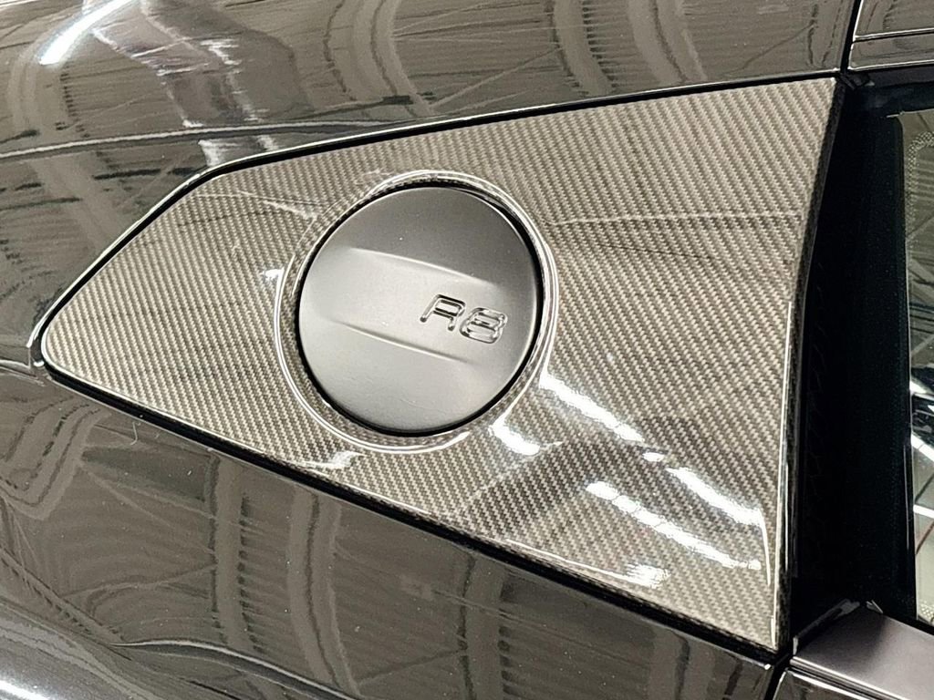 Used 2023 Audi R8 V10 performance image 29