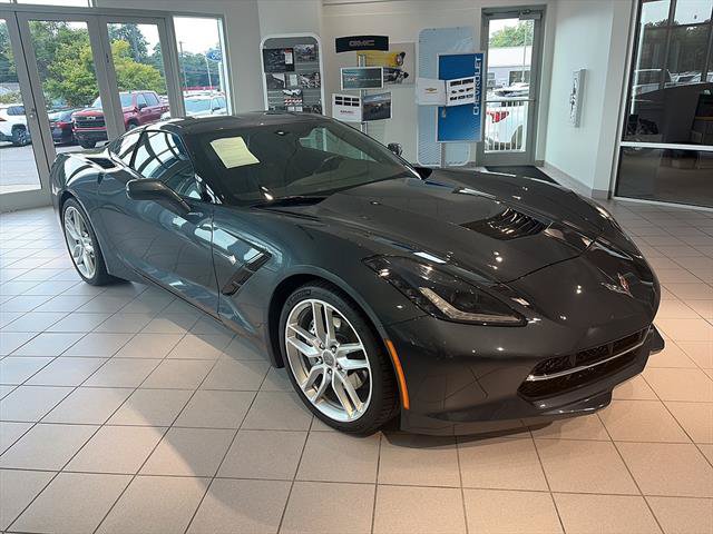 Used 2019 Chevrolet Corvette Stingray Coupe w/ 1LT RWD image 7