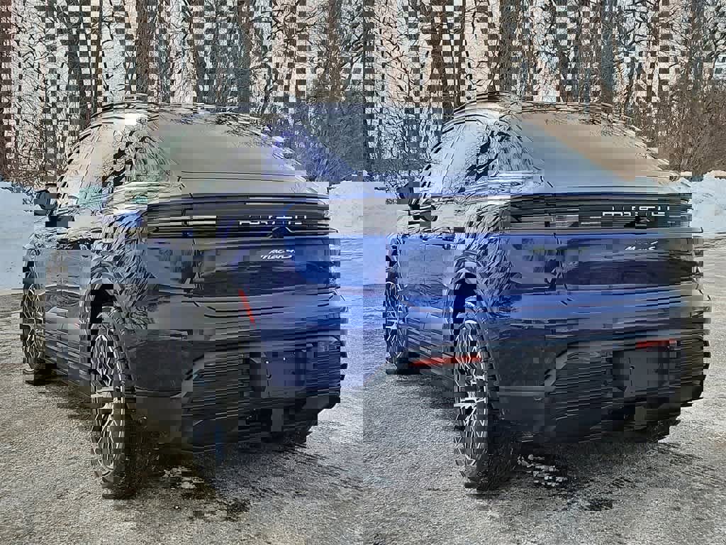 Certified 2025 Porsche Macan 4S Electric image 3