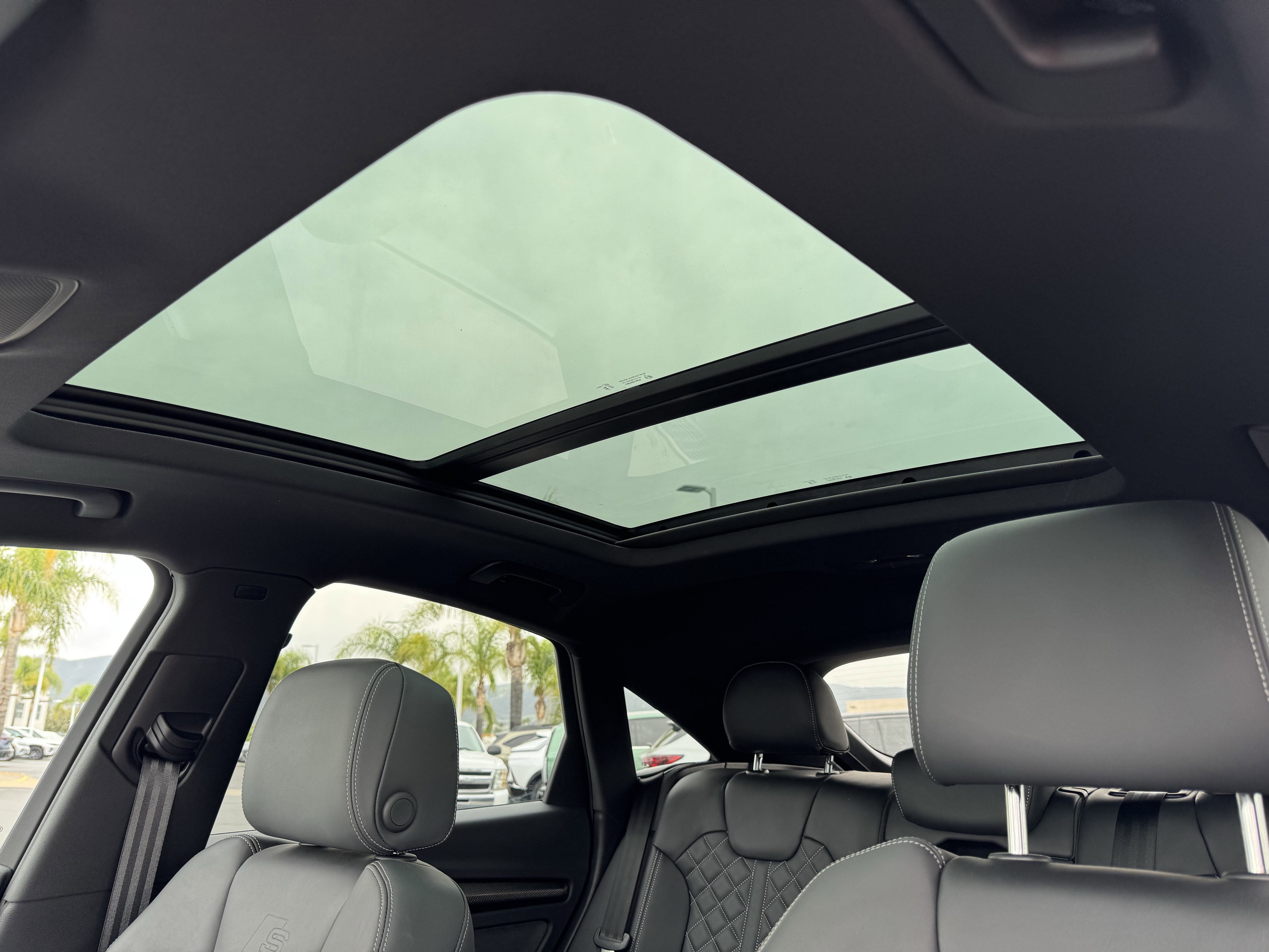 Used 2024 Audi SQ5 Premium Plus w/ Premium Plus Package image 32