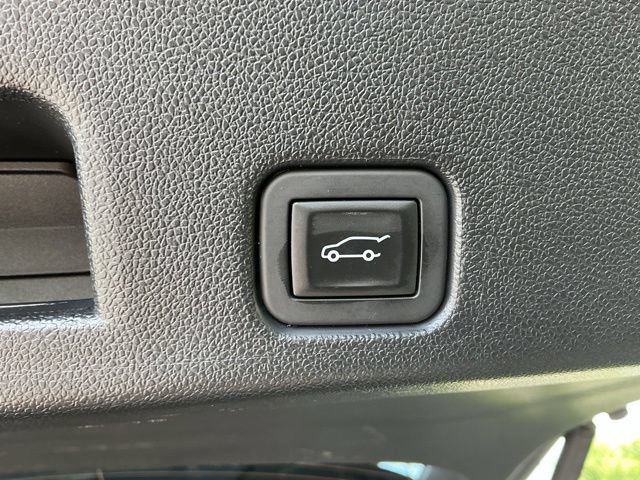 Used 2025 Chevrolet Traverse Z71 AWD/4WD image 22