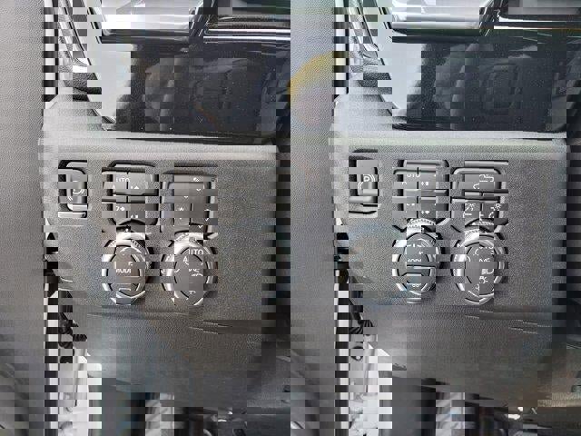 New 2026 GMC Sierra 1500 SLE w/ X31 Off-Road Package image 30