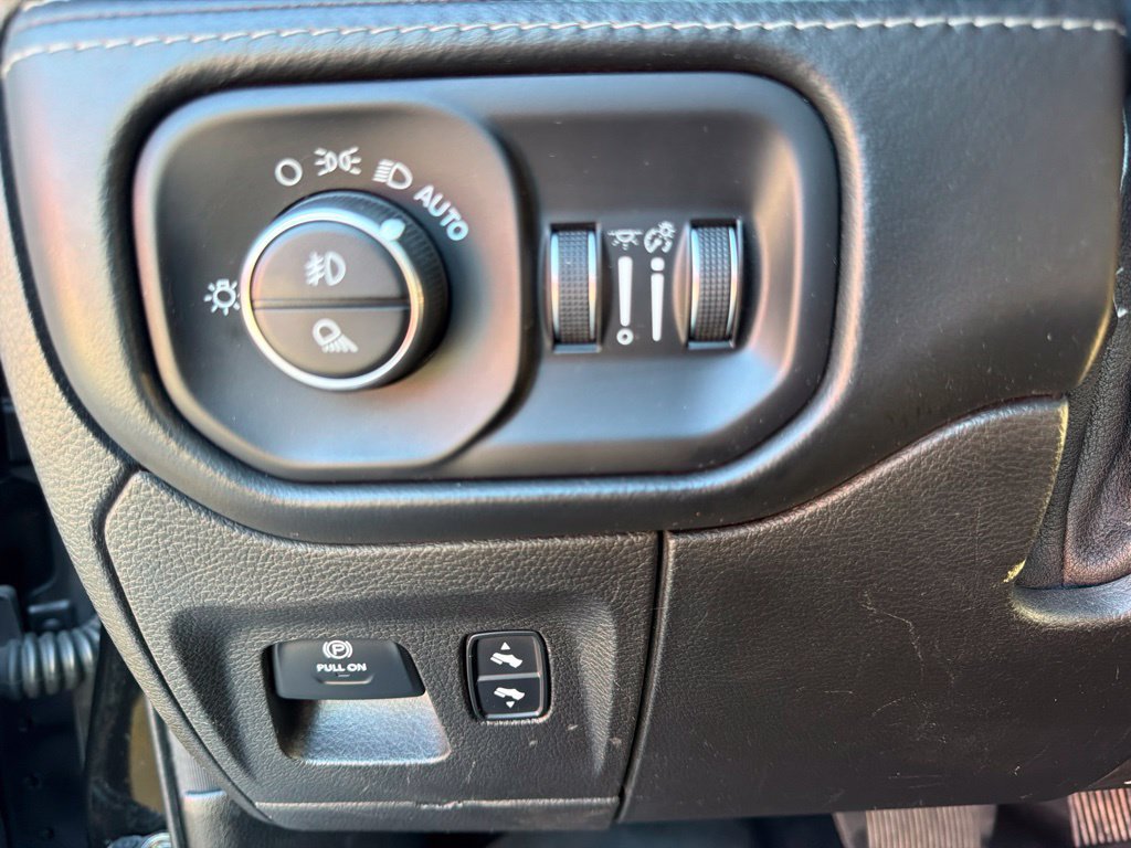 Used 2019 RAM 1500 Limited AWD/4WD image 24
