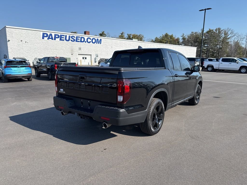 Used 2025 Honda Ridgeline Black Edition image 4