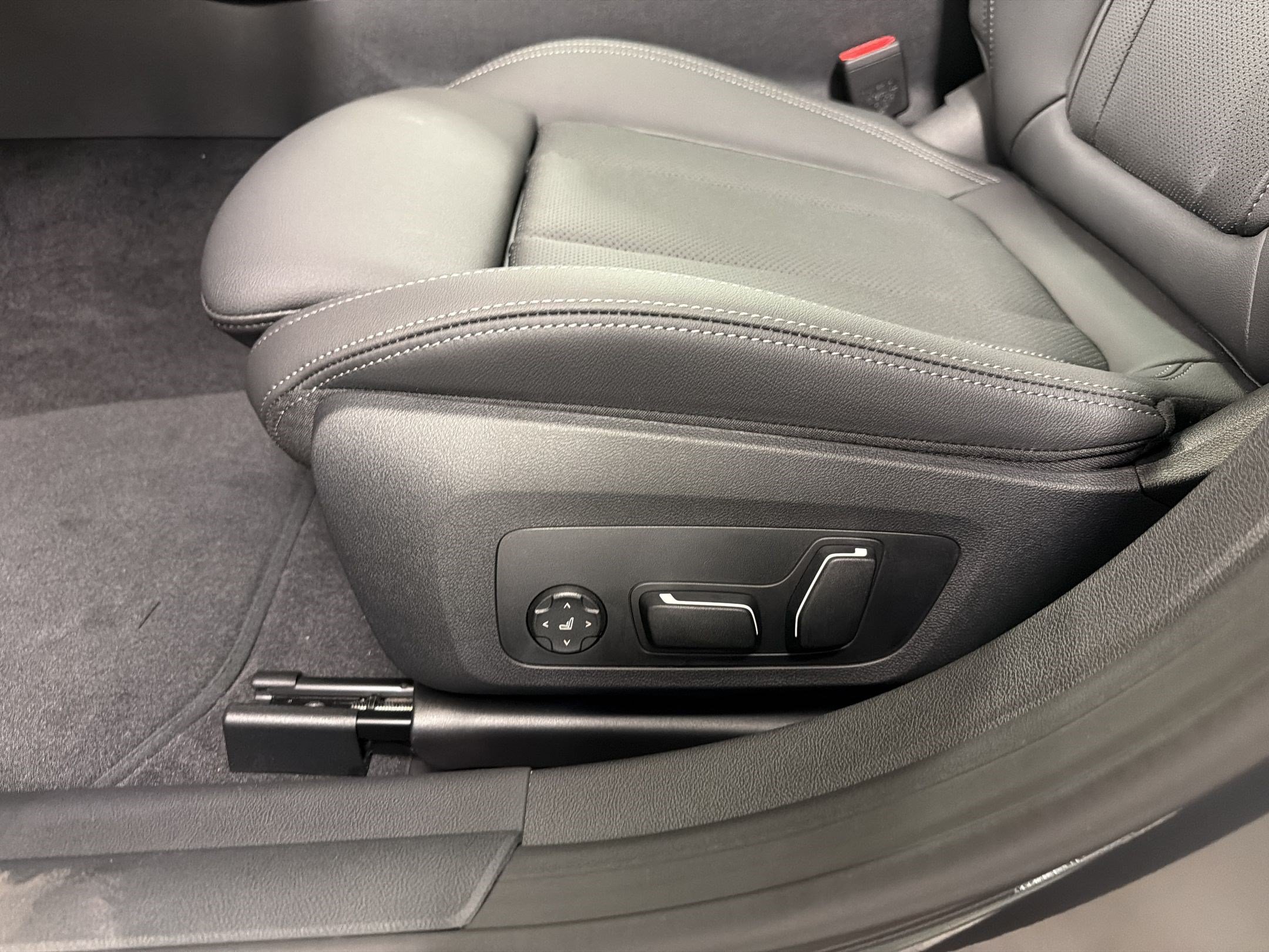 New 2026 BMW 430i w/ M Sport Package RWD image 15