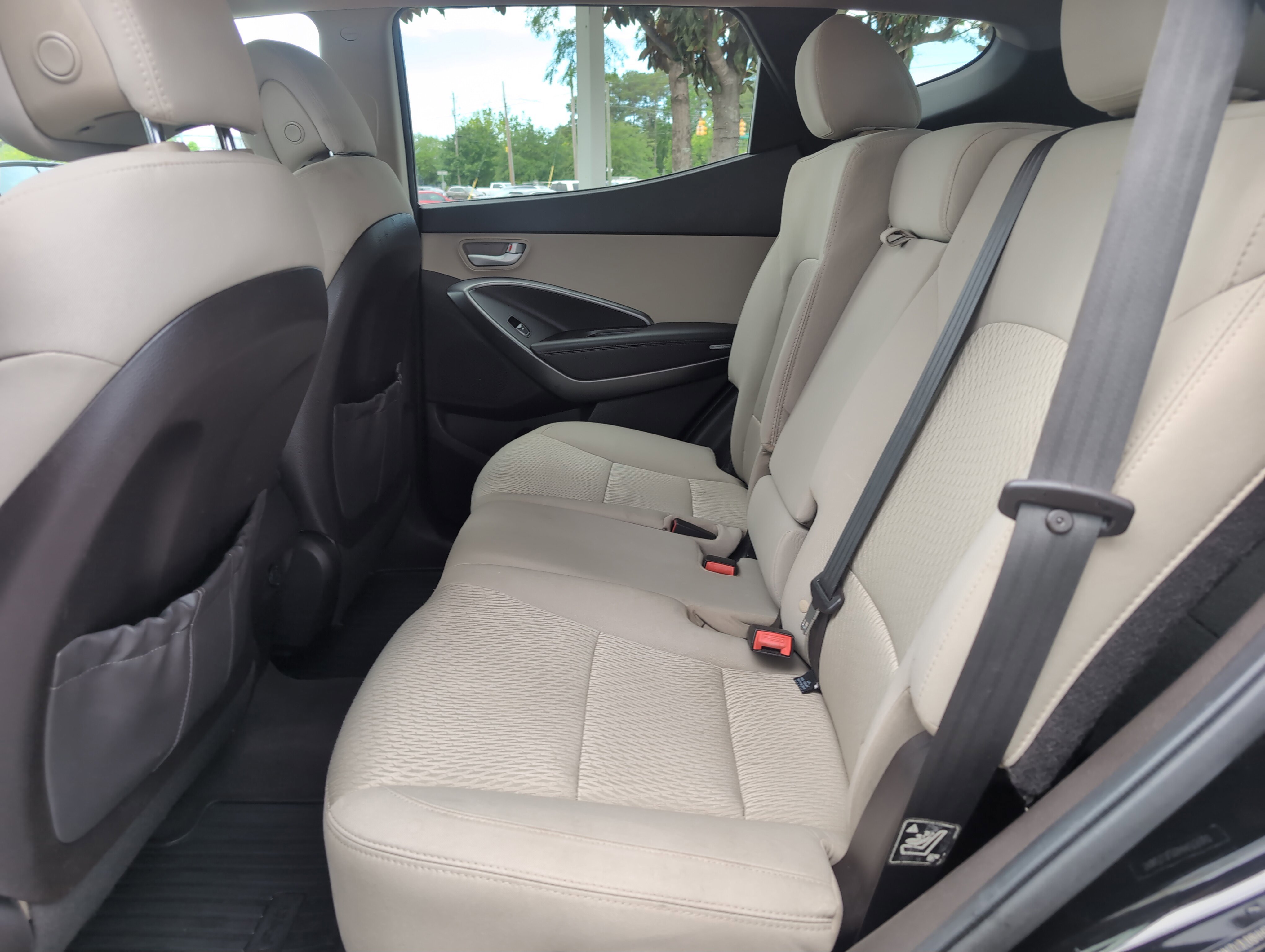 Used 2017 Hyundai Santa Fe Sport FWD image 29
