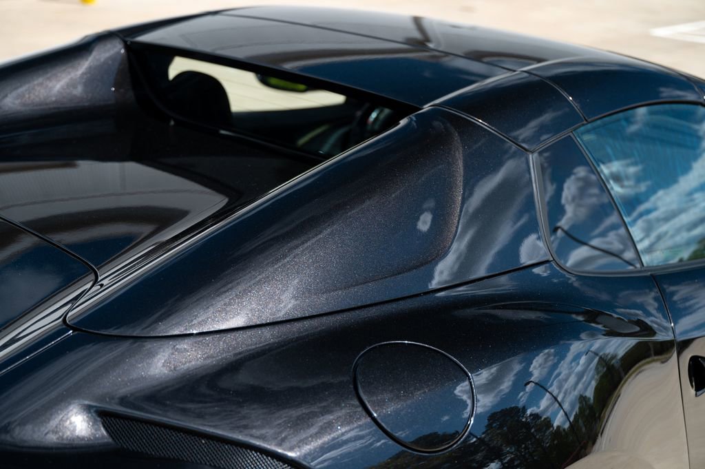 Used 2022 Ferrari 812 GTS RWD image 15