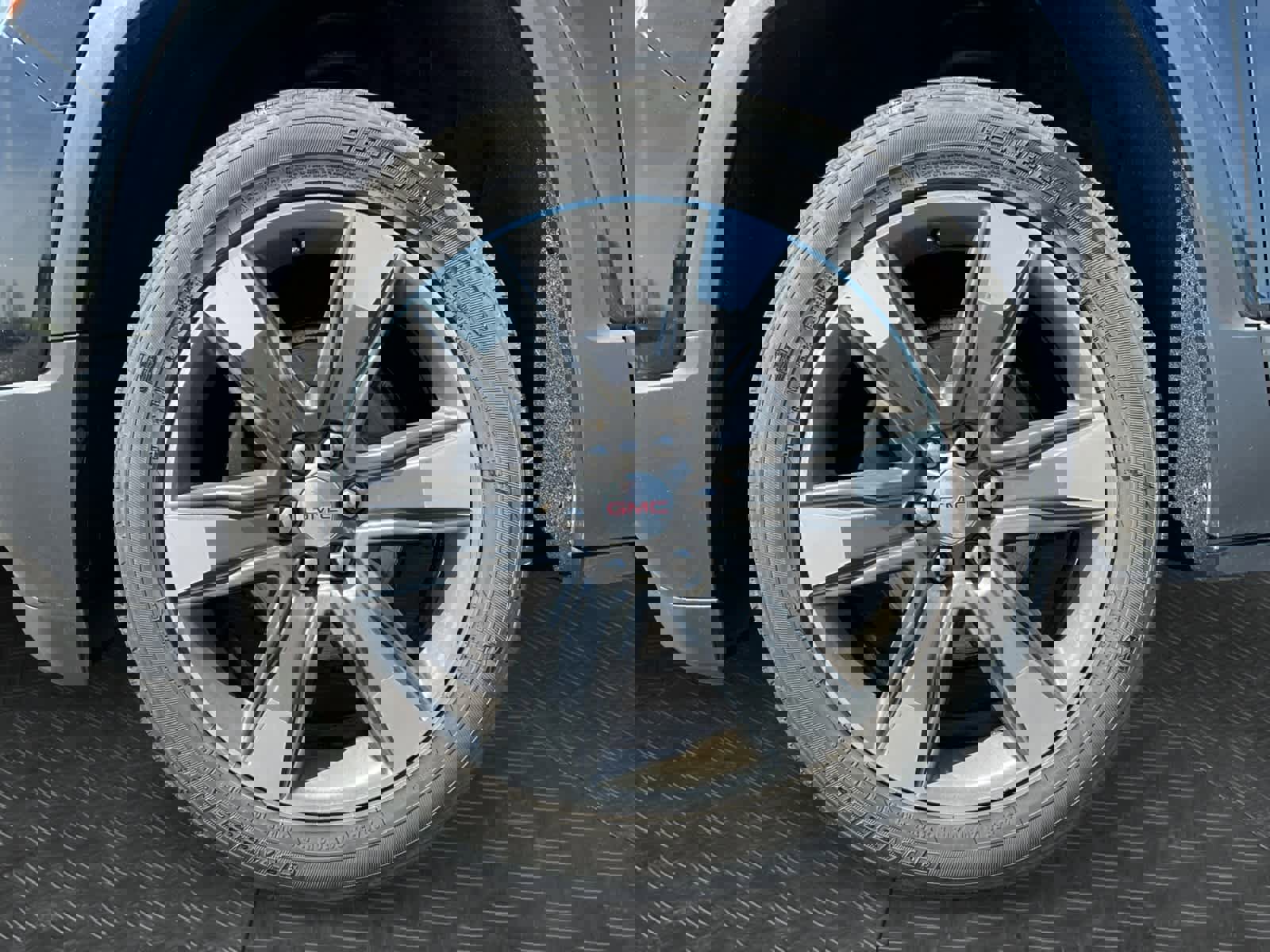 Used 2019 GMC Acadia SLT w/ LPO, Cargo Package image 12