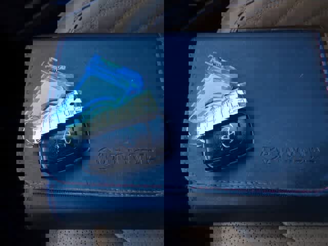 Used 2019 Toyota Avalon Limited image 41