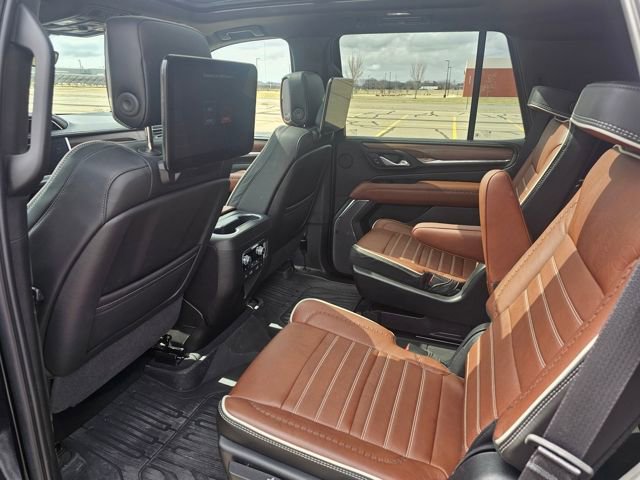 Used 2023 GMC Yukon Denali Ultimate w/ LPO, Floor Liner Package image 21
