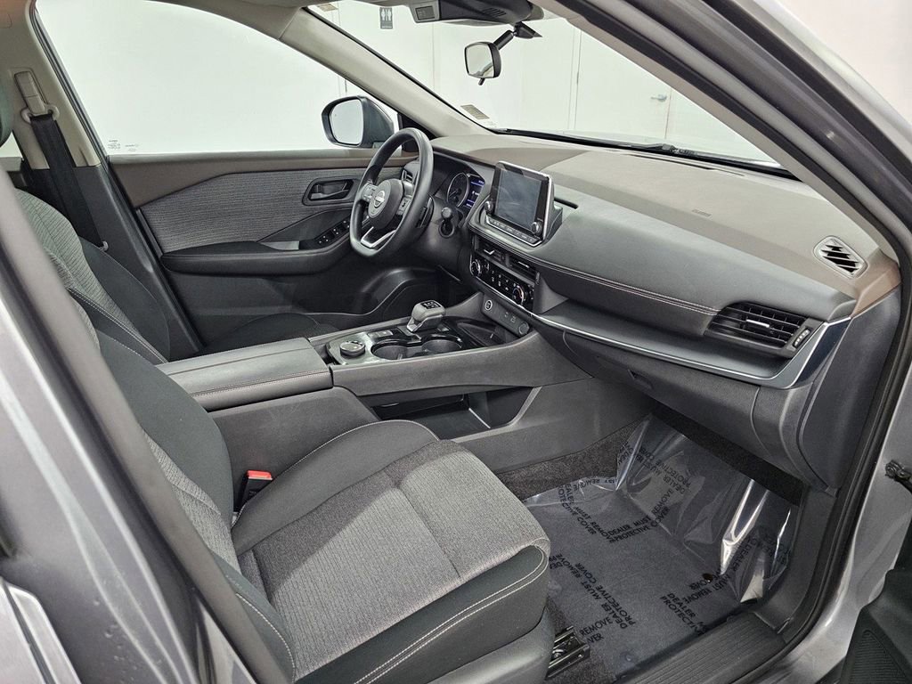 Used 2022 Nissan Rogue S AWD/4WD image 22