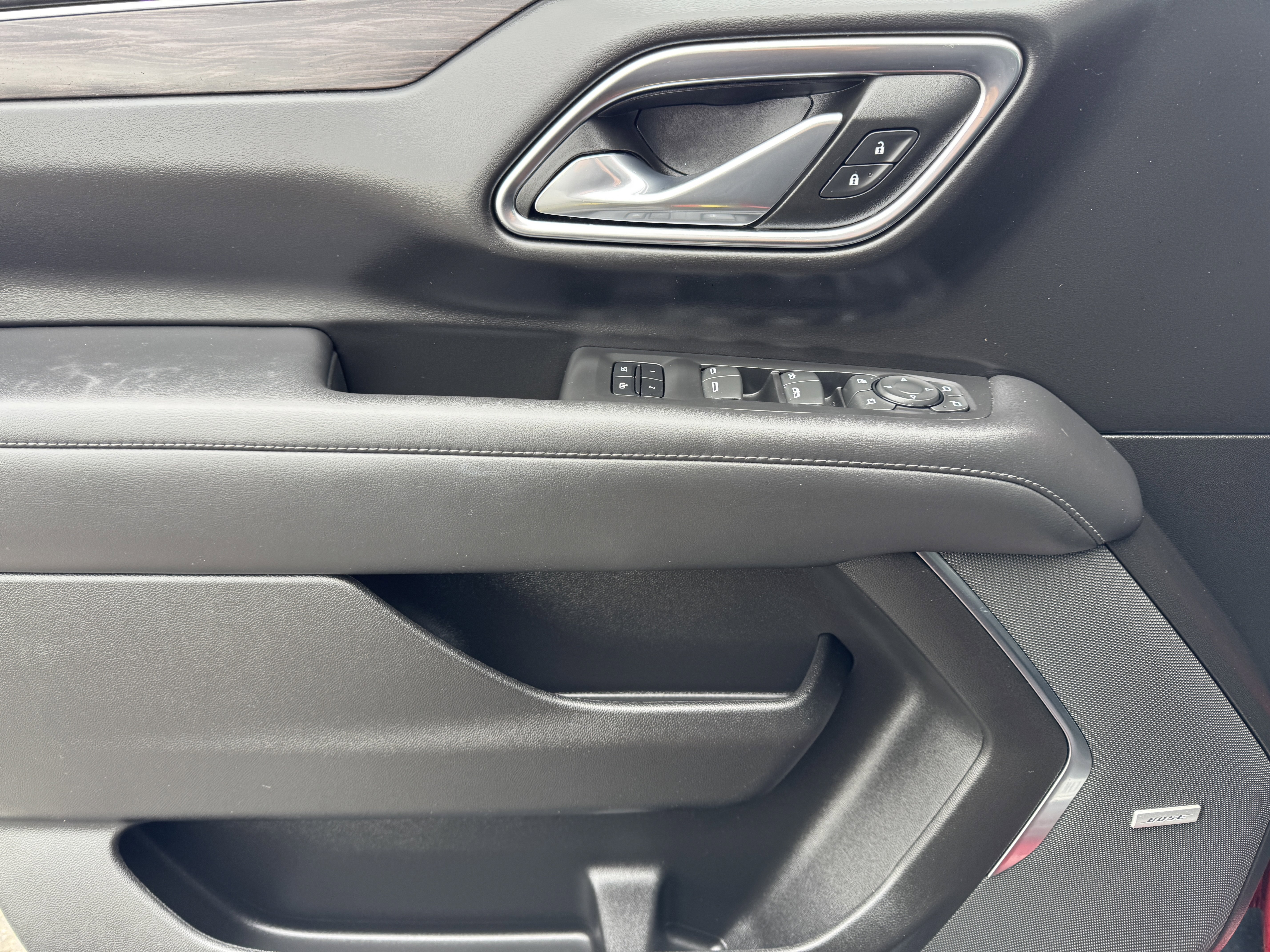 Used 2023 Chevrolet Tahoe Z71 w/ Z71 Off-Road Package image 10