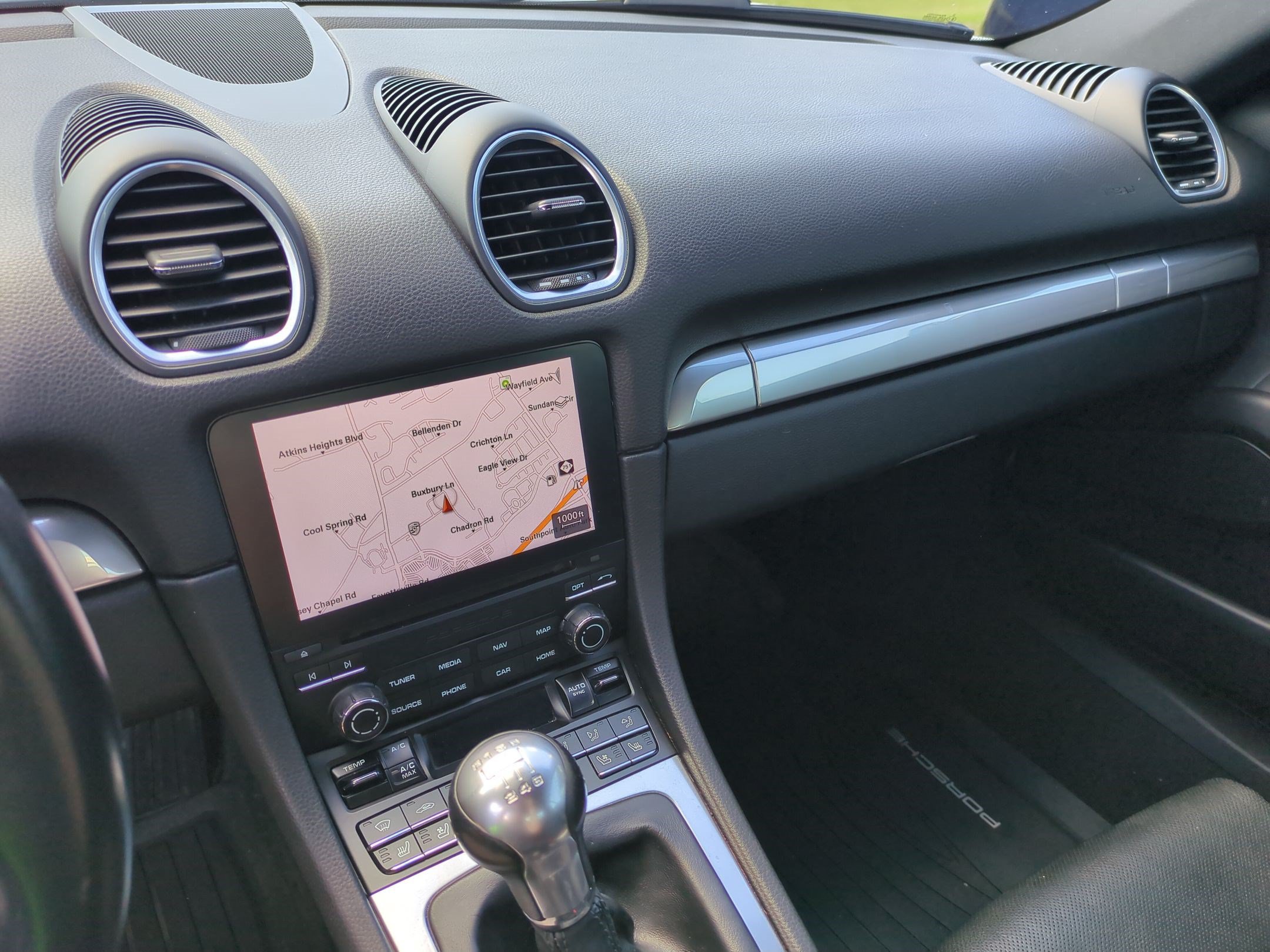 Used 2018 Porsche 718 Cayman RWD image 17