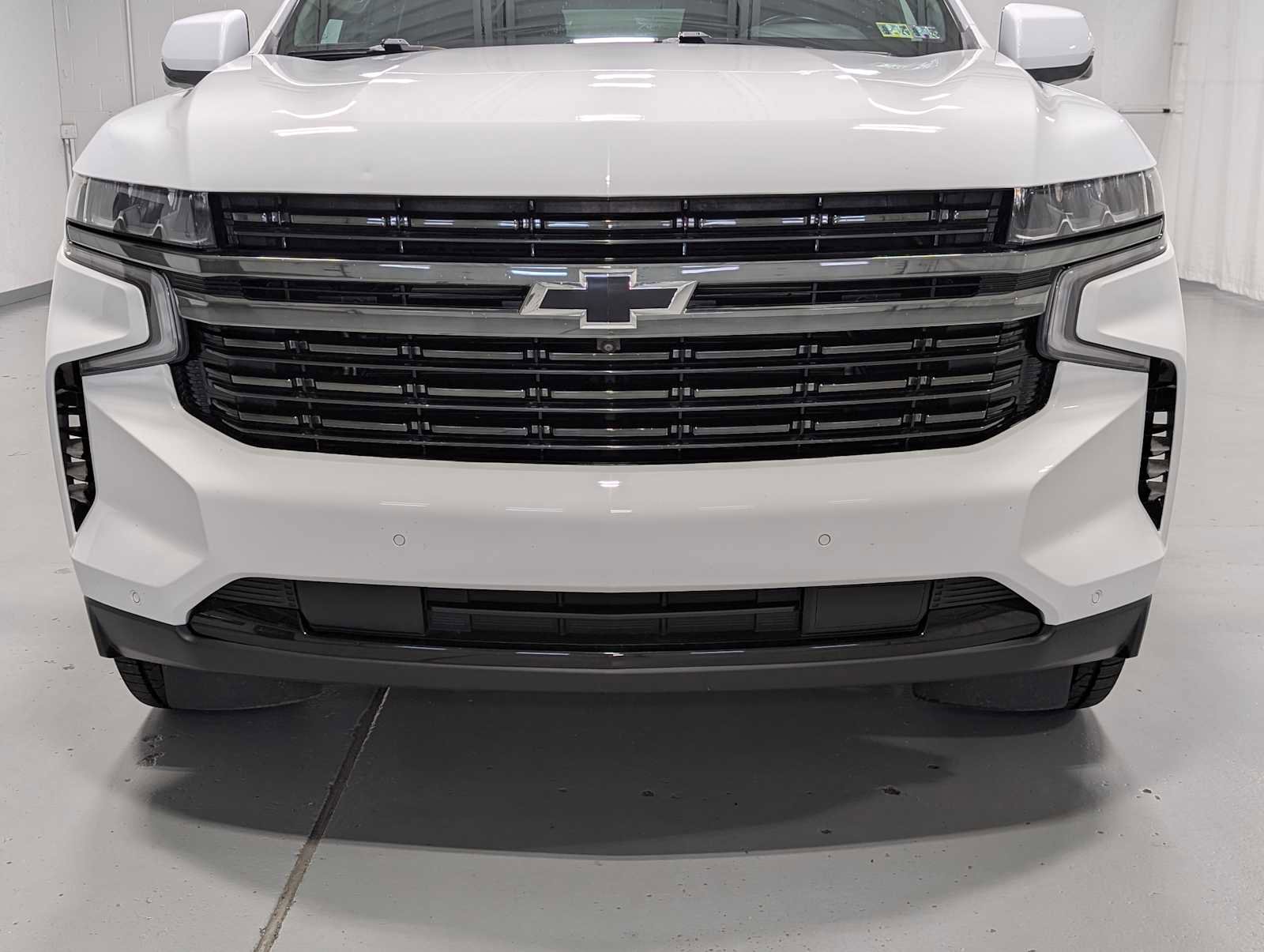 Used 2022 Chevrolet Tahoe RST w/ Luxury Package image 2