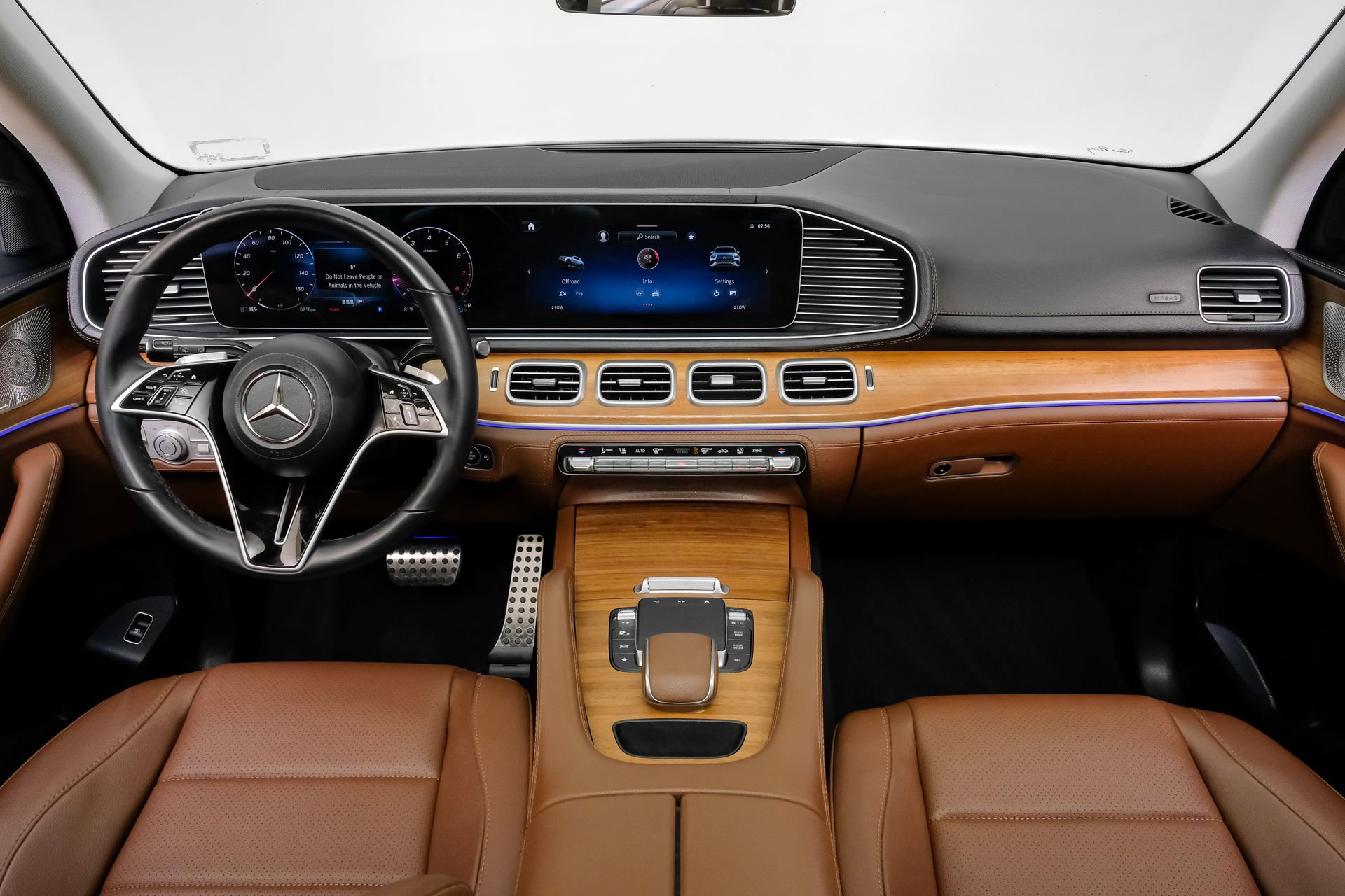 Used 2024 Mercedes-Benz GLE 350 4MATIC w/ AMG Line Exterior image 18