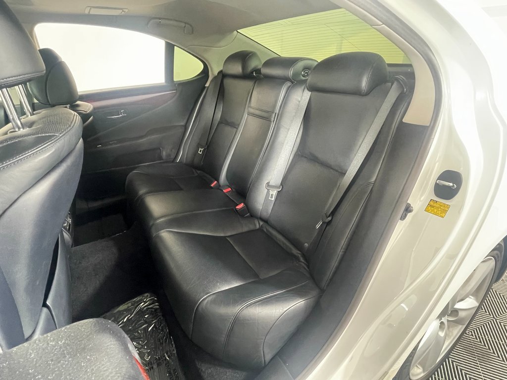 Used 2012 Lexus LS 460 image 25