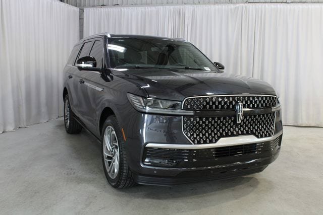 New 2026 Lincoln Navigator Reserve AWD/4WD image 37