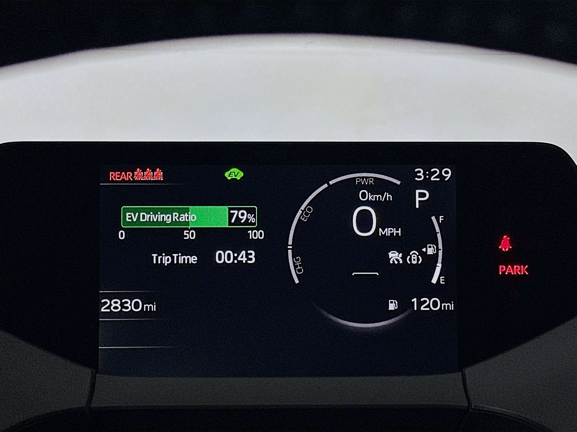 Used 2025 Toyota Prius XLE image 32