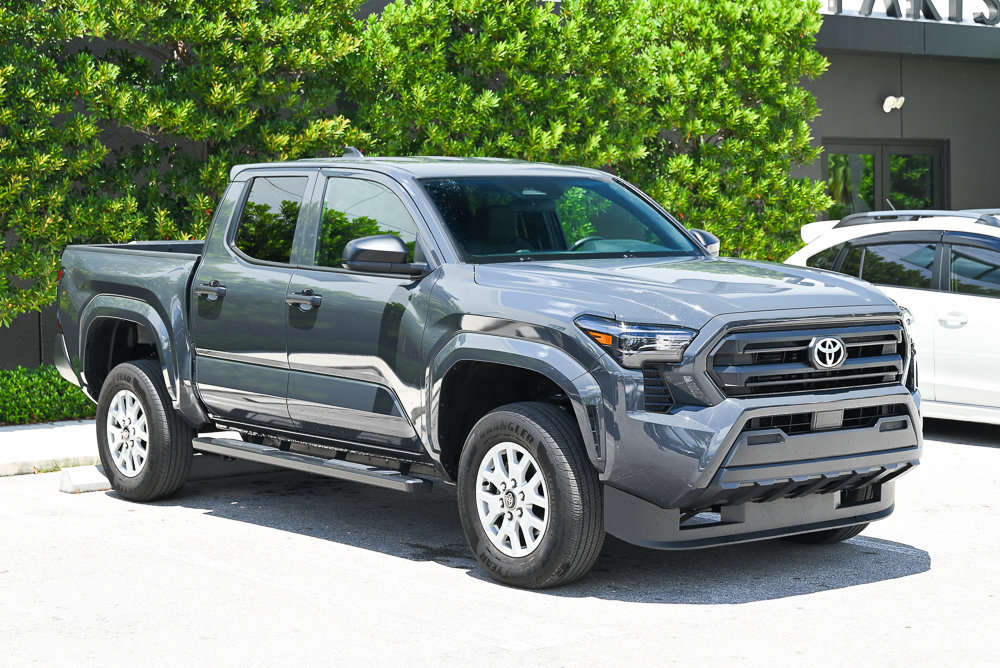 Used 2026 Toyota Tacoma SR RWD image 3