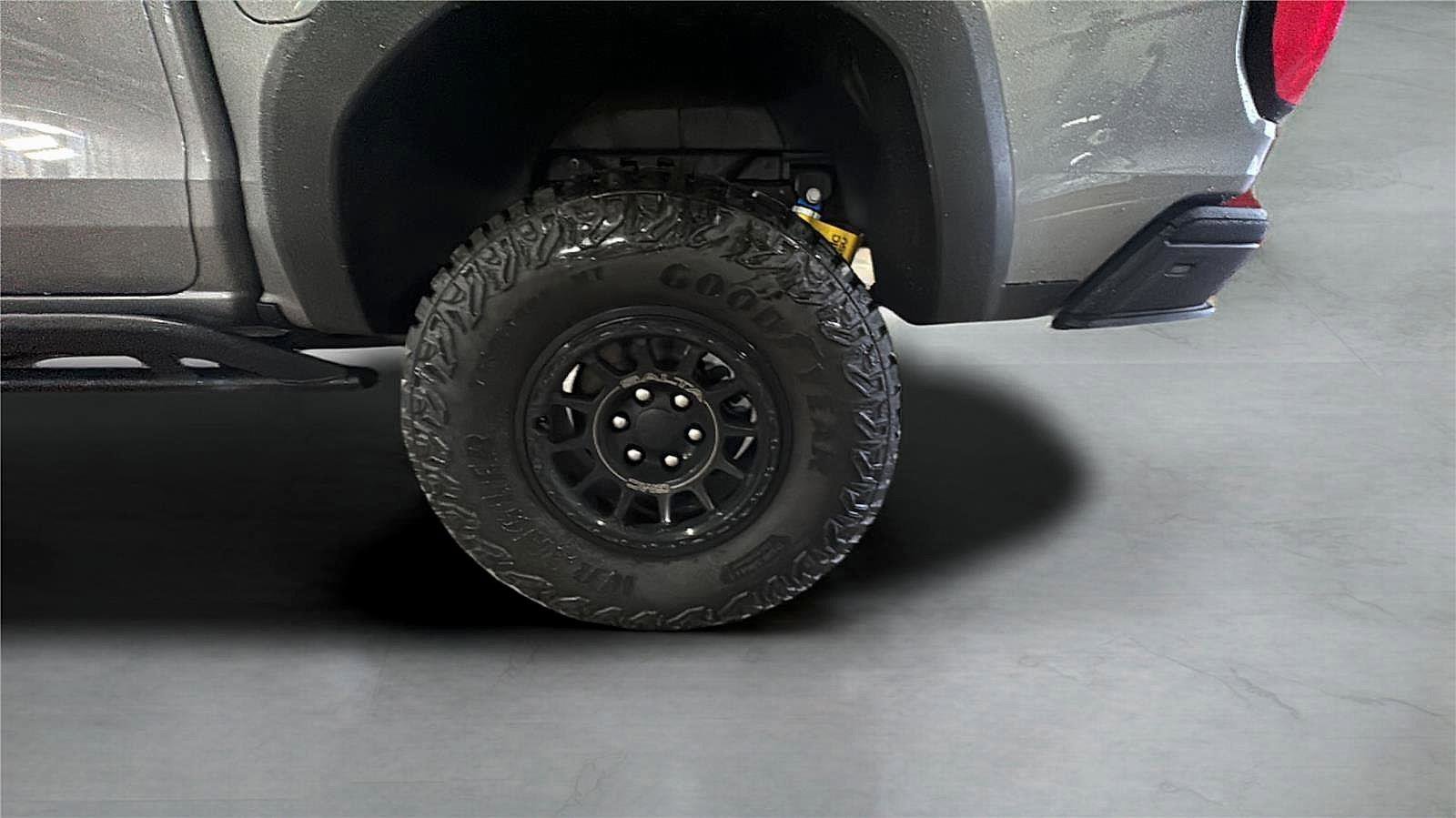 New 2025 GMC Canyon AT4 w/ AT4X AEV Edition image 28