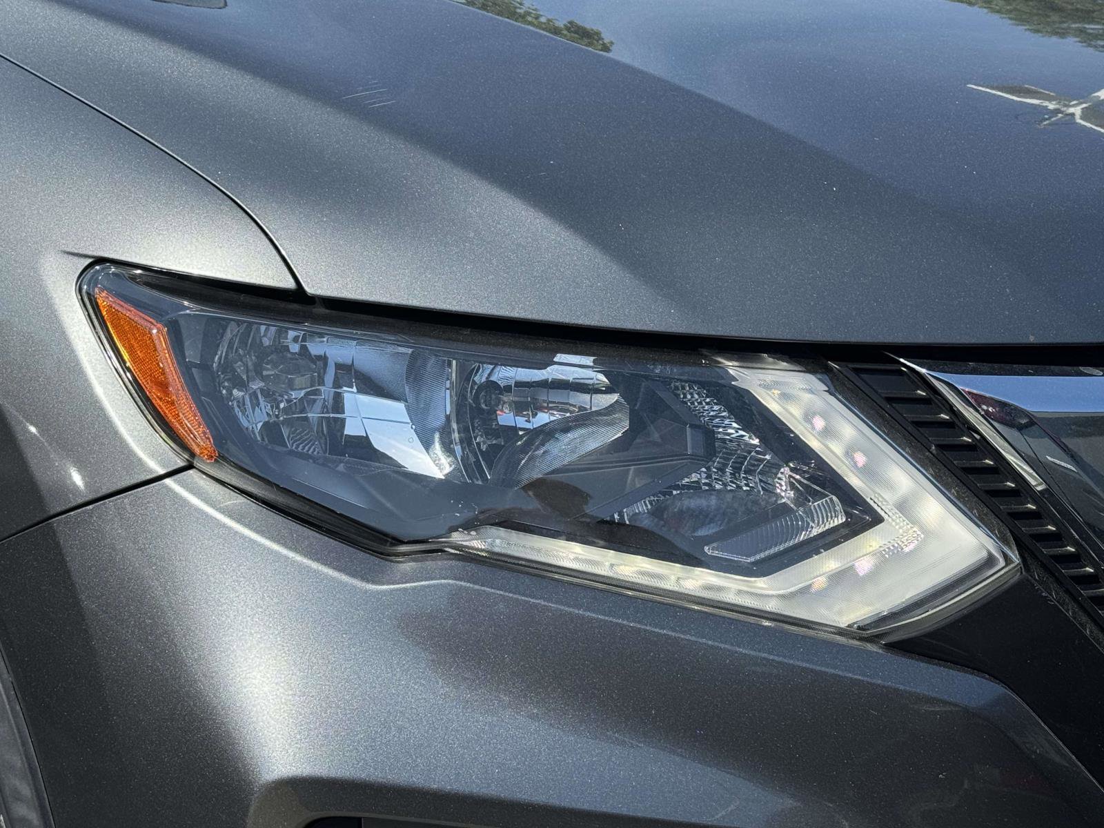 Used 2017 Nissan Rogue SL AWD/4WD image 7