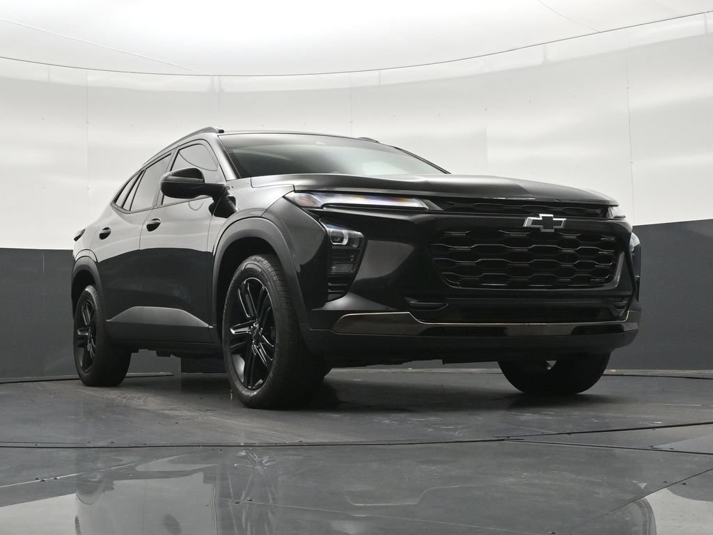 Used 2024 Chevrolet Trax ACTIV w/ Sunroof Package FWD image 35