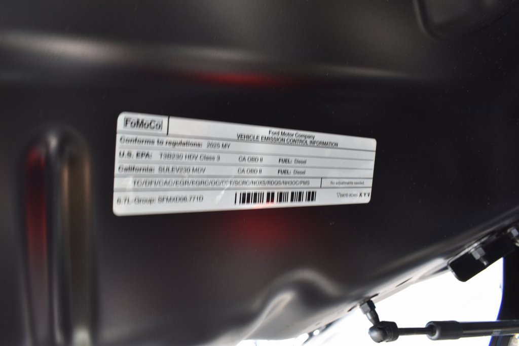 Used 2025 Ford F350 Lariat w/ FX4 Off-Road Package image 35