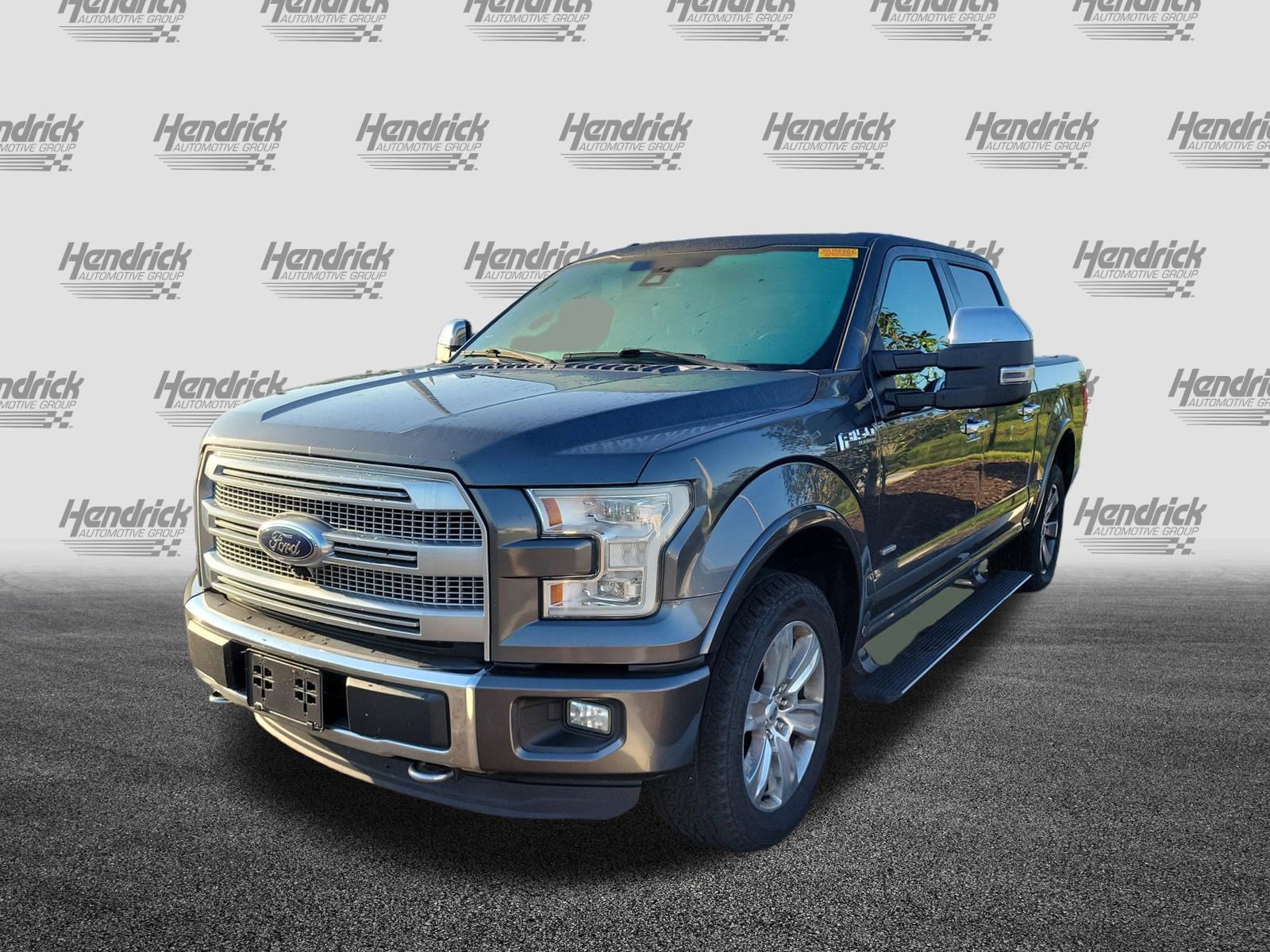 Used 2015 Ford F150 Platinum w/ Equipment Group 701A Luxury AWD/4WD image 4