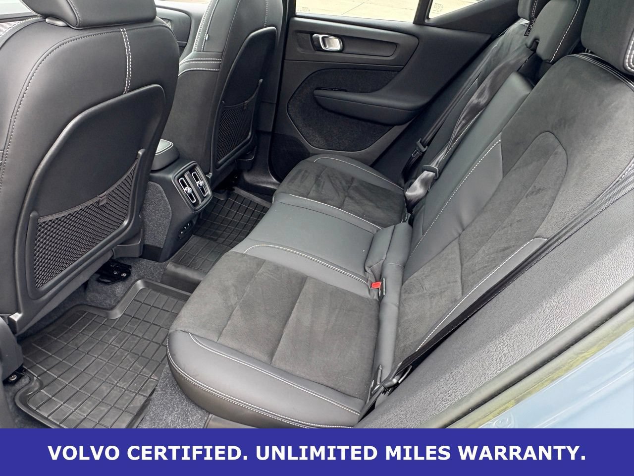 Certified 2023 Volvo XC40 B5 Plus w/ Climate Package AWD/4WD image 30