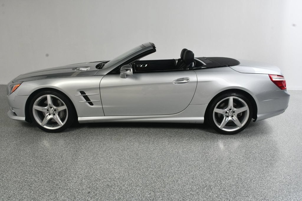Used 2014 Mercedes-Benz SL 550 image 4