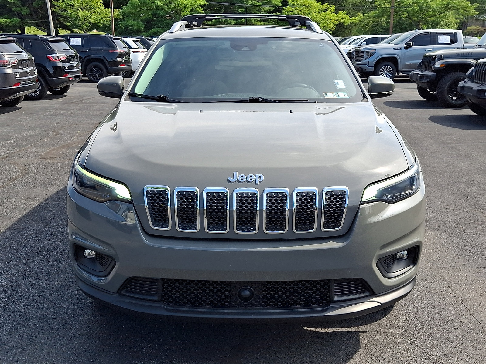 Certified 2021 Jeep Cherokee Latitude Lux w/ Sun & Sound Group AWD/4WD image 2