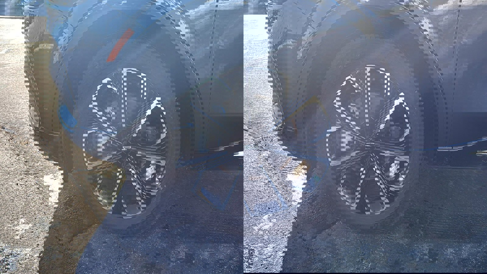 Used 2024 Lincoln Nautilus Reserve w/ Equipment Group 202A image 9