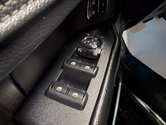 Used 2018 Ford Expedition Limited AWD/4WD image 14