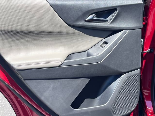 New 2026 Chevrolet Equinox LT w/ Convenience Package II FWD image 31