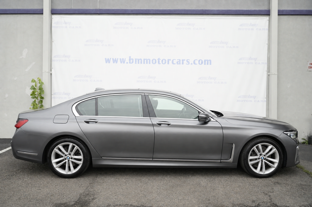 Used 2016 BMW 750i xDrive AWD/4WD image 5