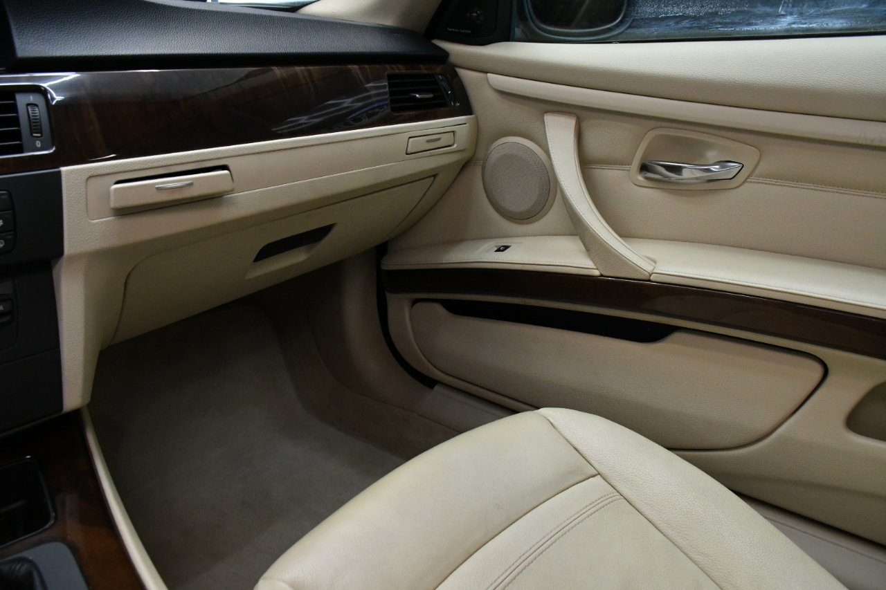 Used 2011 BMW 335i Coupe image 25