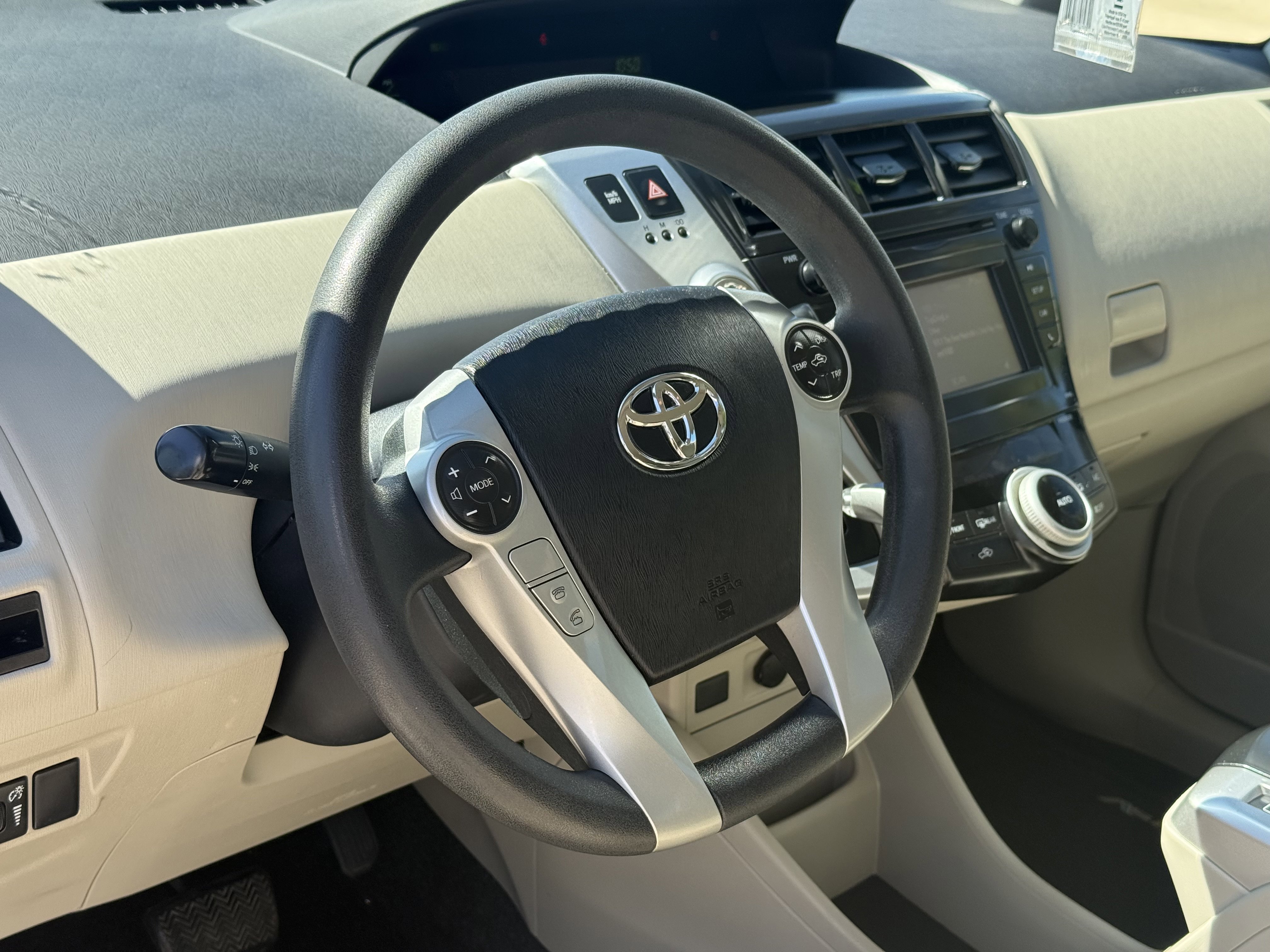 Used 2012 Toyota Prius V Two image 12