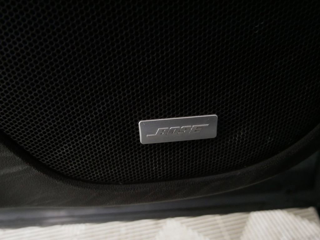 Used 2022 GMC Acadia Denali w/ Denali Ultimate Package image 16