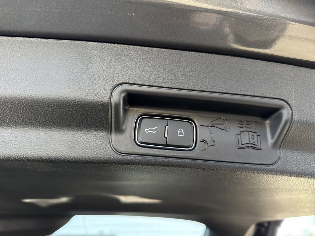 Used 2026 Ford Explorer ST-Line w/ ST-Line Street Pack image 30