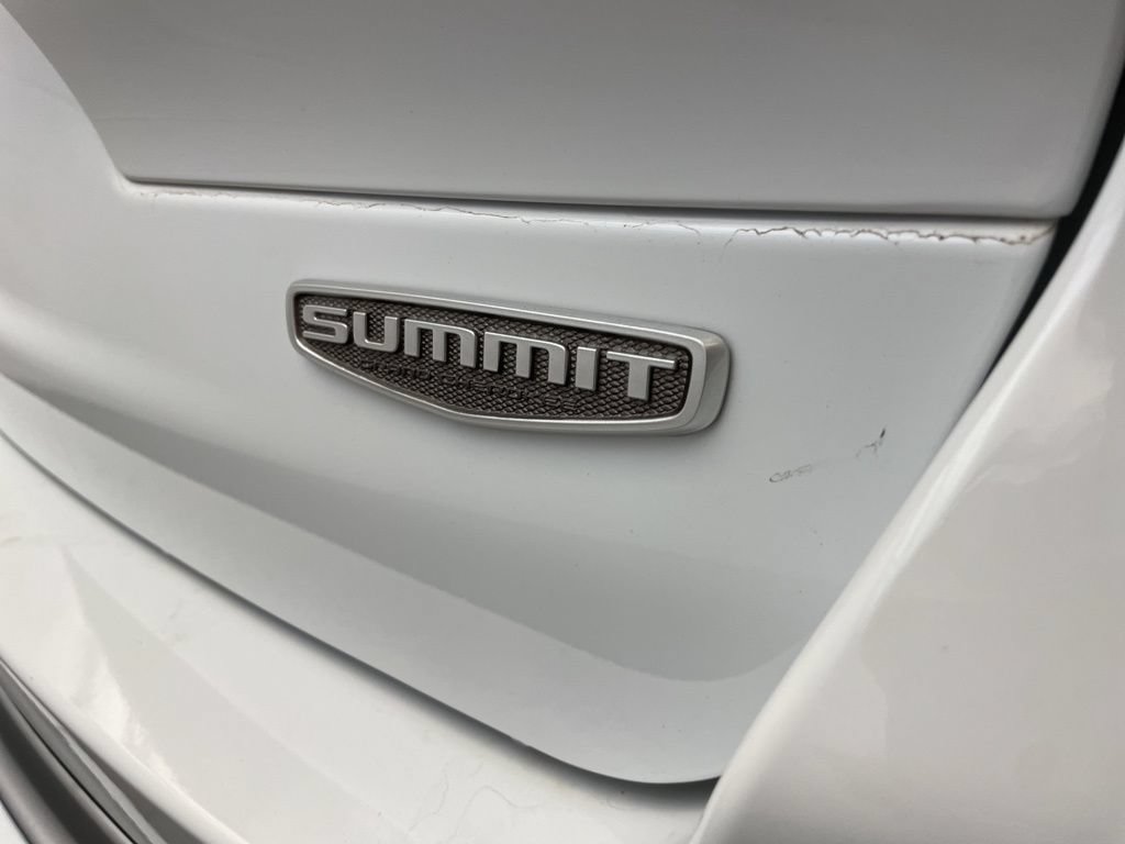 New 2025 Jeep Grand Cherokee L Summit AWD/4WD image 6