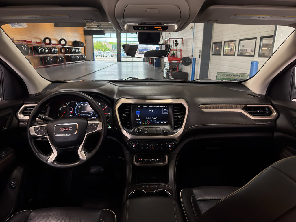 Used 2023 GMC Acadia Denali w/ Black Diamond Edition AWD/4WD image 16