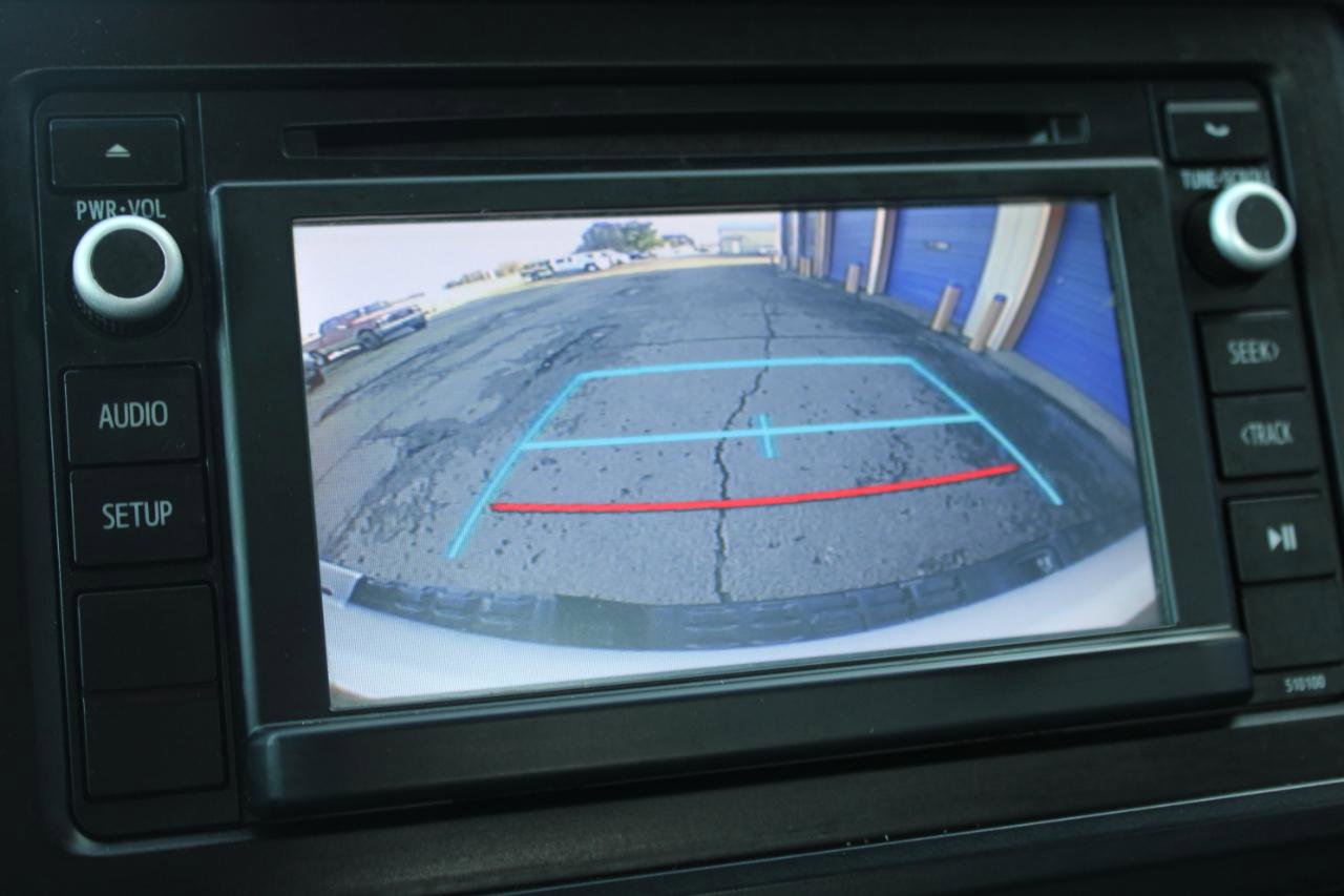 Used 2016 Toyota Tacoma SR image 28