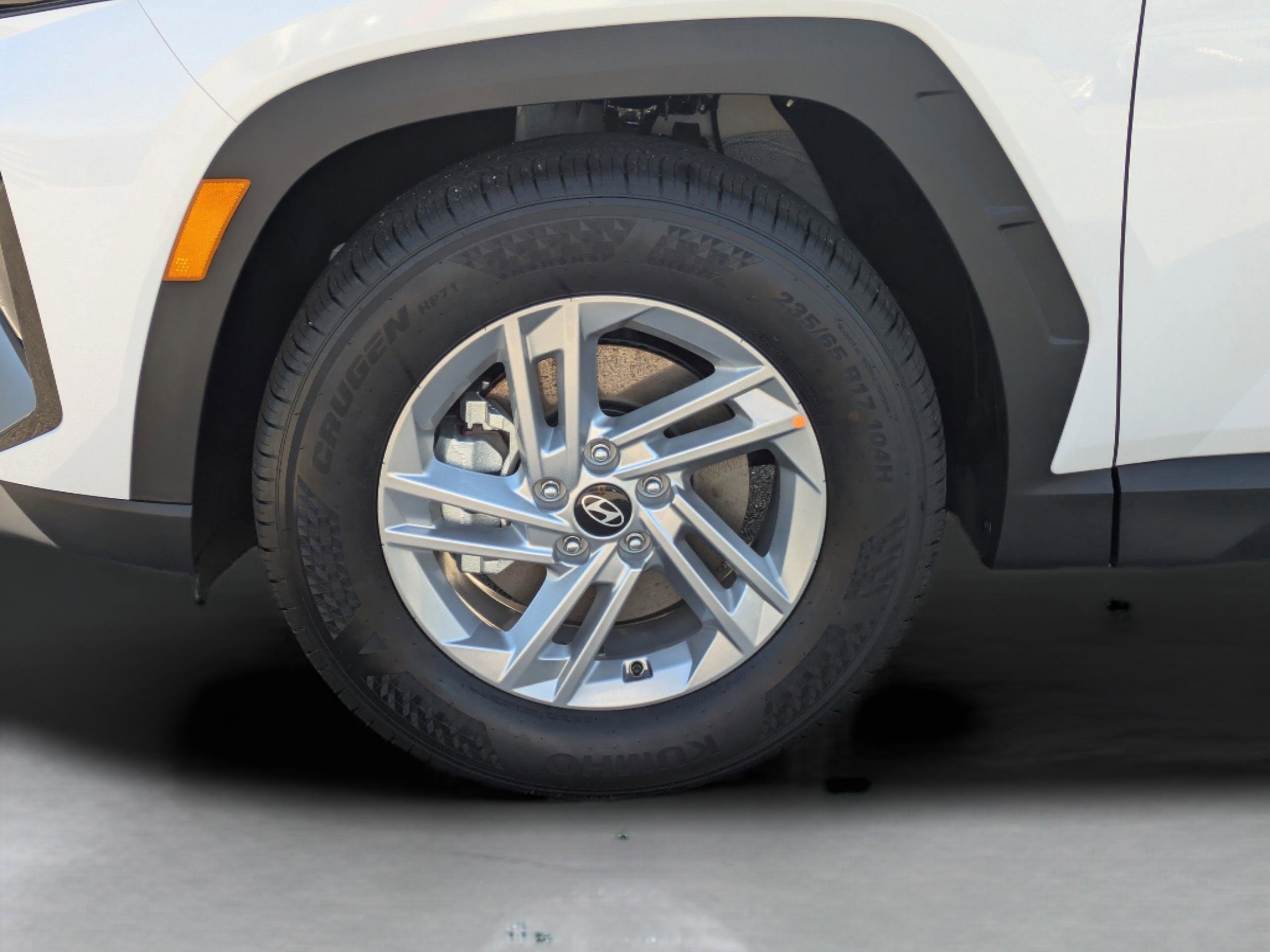 New 2026 Hyundai Tucson SE image 29