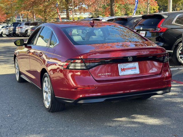 Used 2023 Honda Accord LX image 9