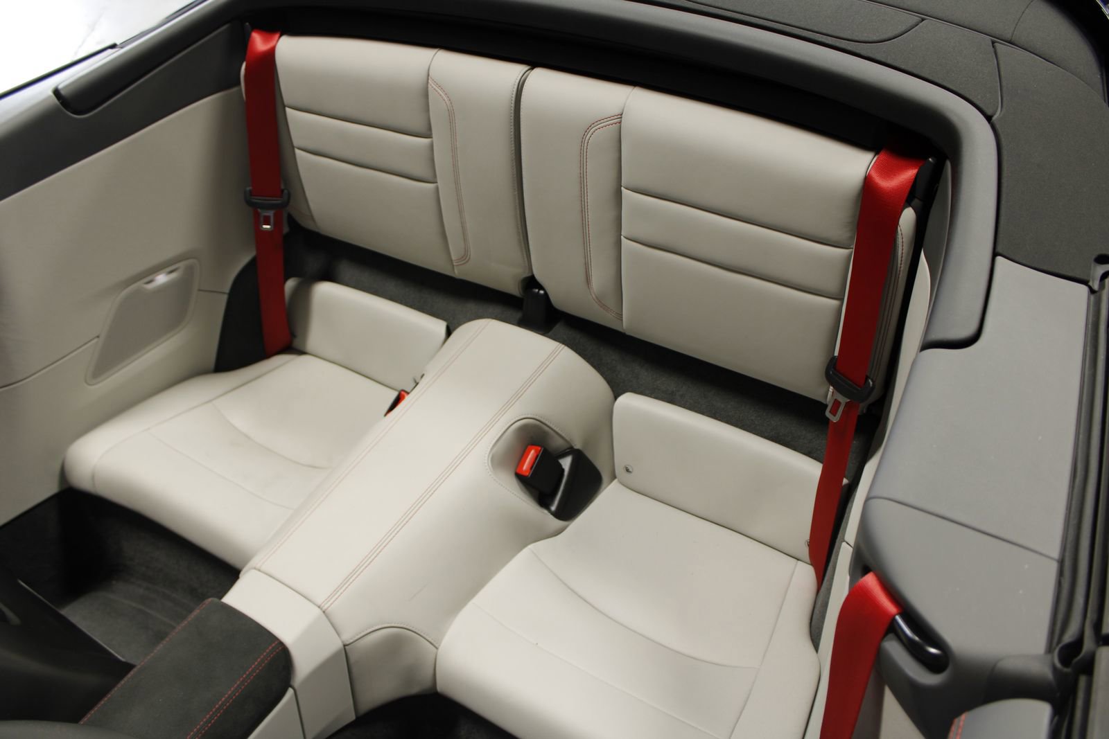 Used 2024 Porsche 911 Carrera 4 GTS image 40